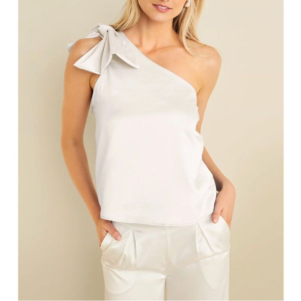 NWOT Venus White One Shoulder Bow Detail Satin Evening Blouse / Top, Size 4